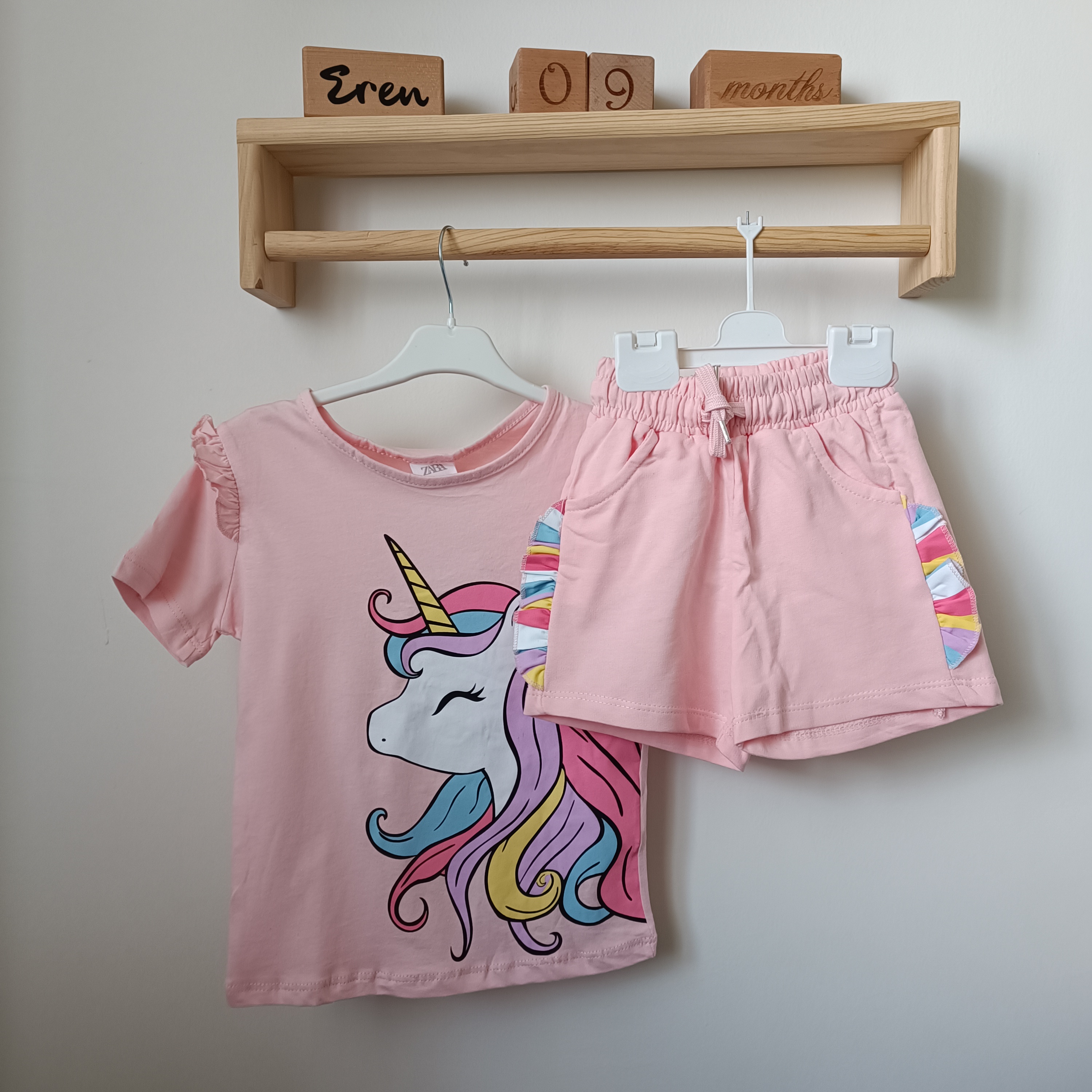 Unicorn Detaylı Şortlu Takım