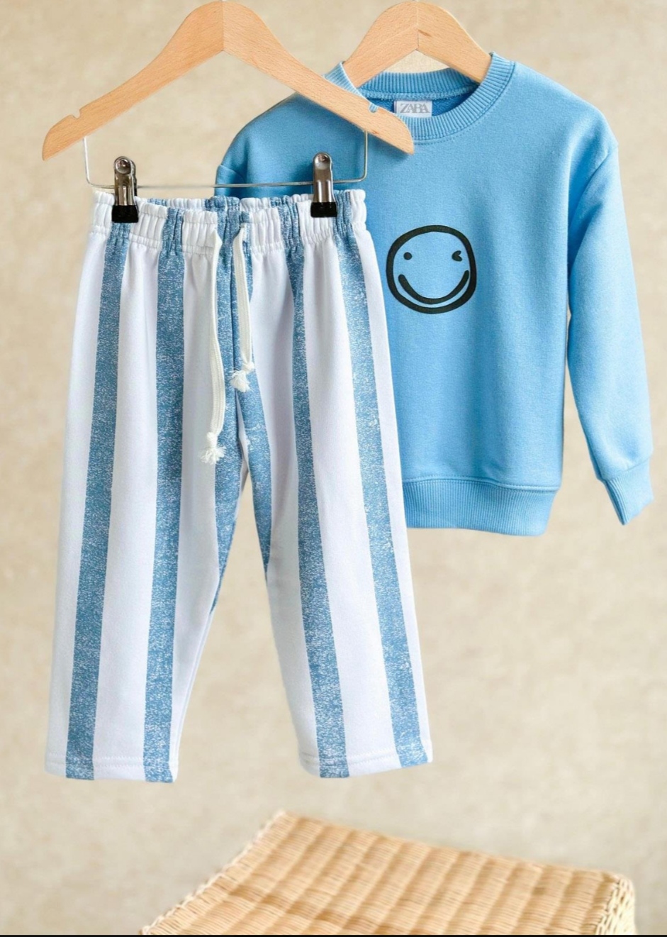 SMİLE MODEL EŞOFMAN TAKIMI