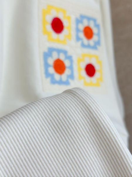 Çiçek Motifli Takım KREM